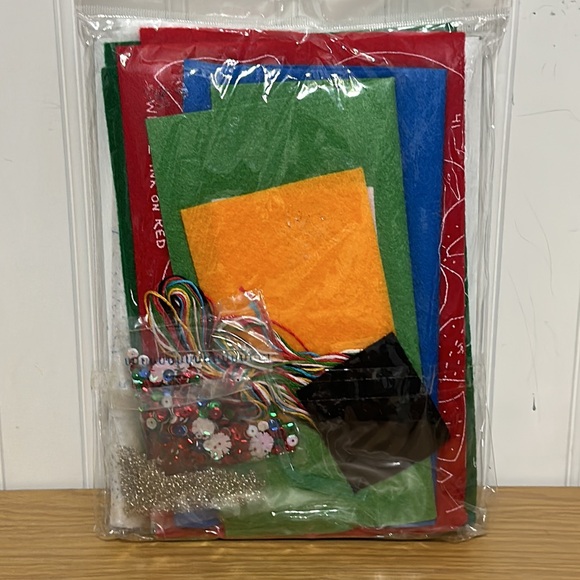 New Design Works Christmas Stocking kit “Snowman” - Picture 4 of 5